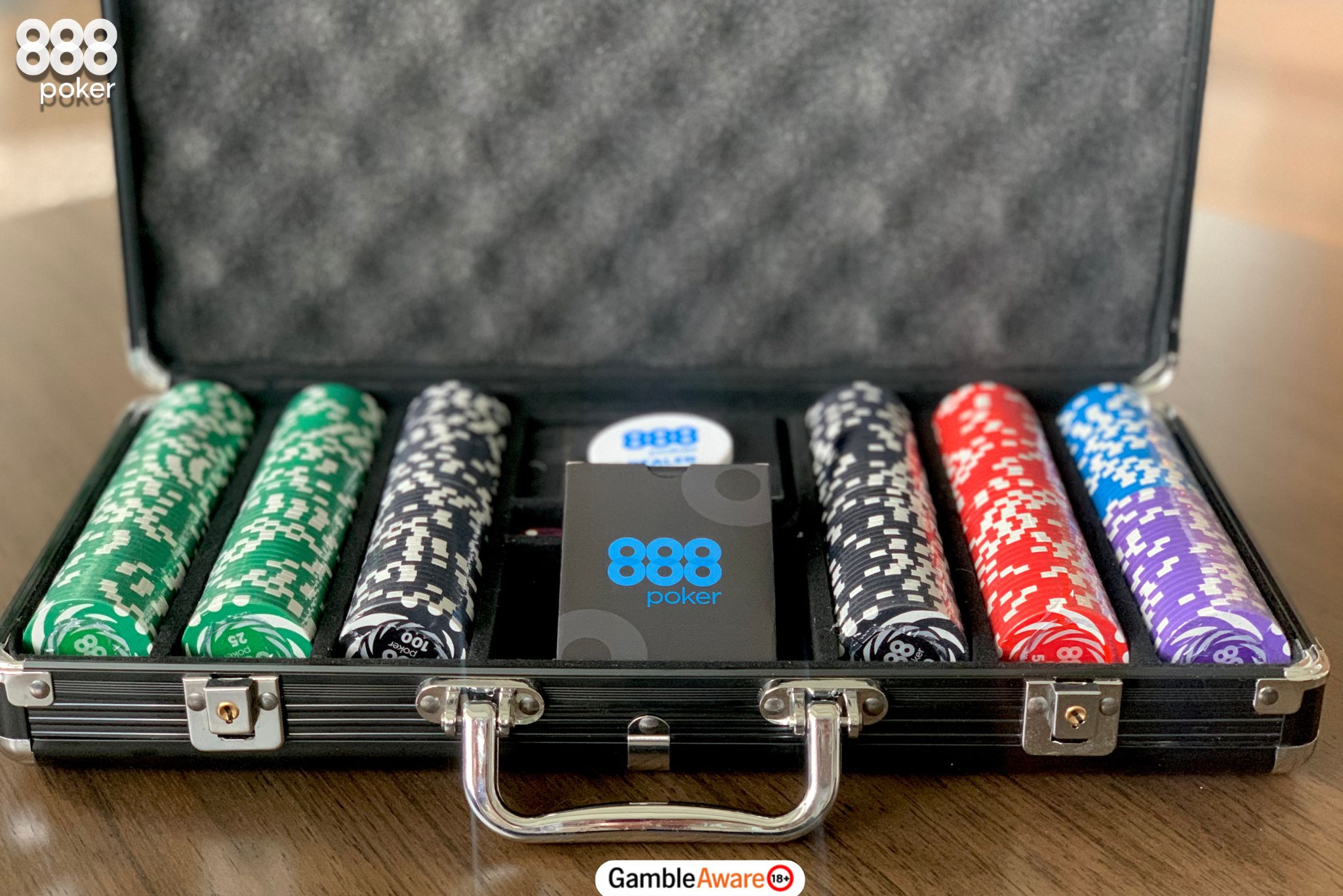How to Choose Poker Chips – Buying Guide
