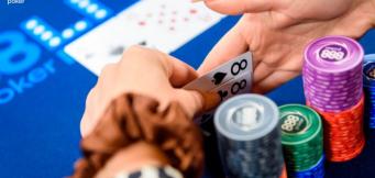 Uncover the Power of a Set in Poker: A Beginner’s Guide to this Powerful Poker Hand!